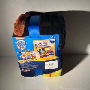 Nickelodeon Paw Patrol Lush Blanket - Blue and Yellow